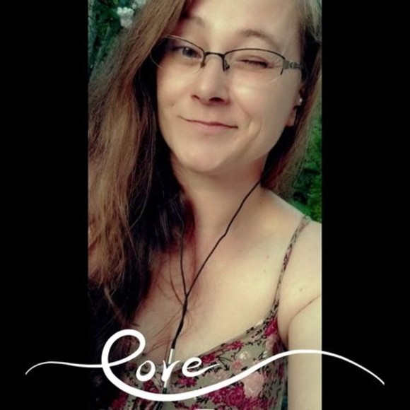 Meet your Posher, Caroline - Picture 1 of 1